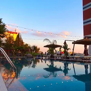 https://olivias-hill-durres.albaniahotels.org